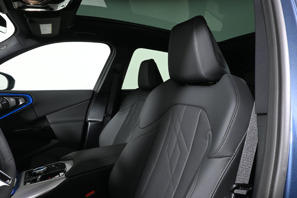 Thumbnail: 2026 BMW X3 - 15