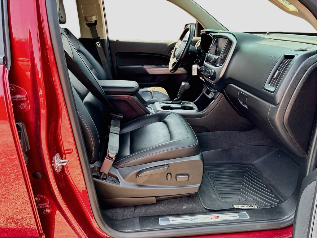 Used 2021 Red Chevrolet ZR2 image 27