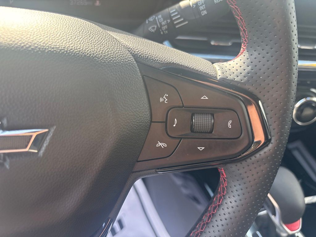 Used 2025 Chevrolet Trax SUV
