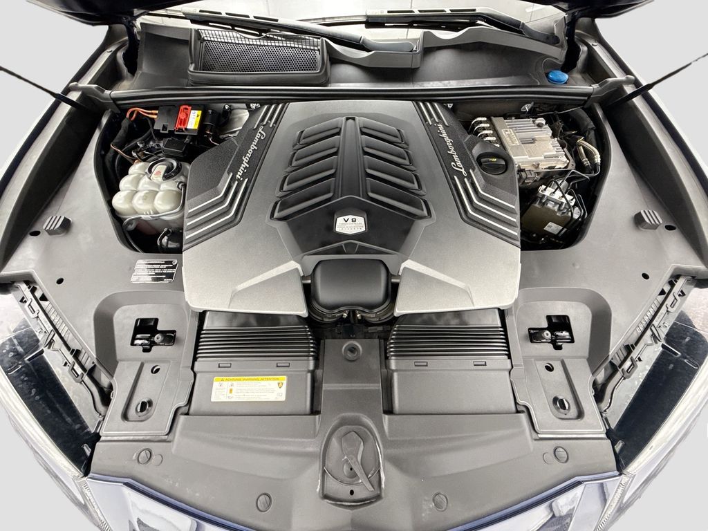 Thumbnail: 2020 Lamborghini Urus - 28