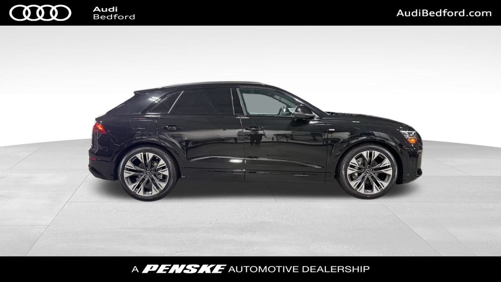 Thumbnail: 2026 Audi Q8 - 7