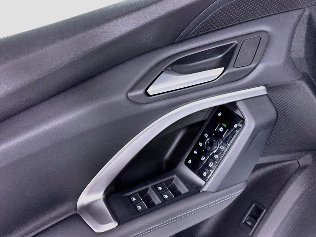 Thumbnail: 2026 Audi Q5 - 25