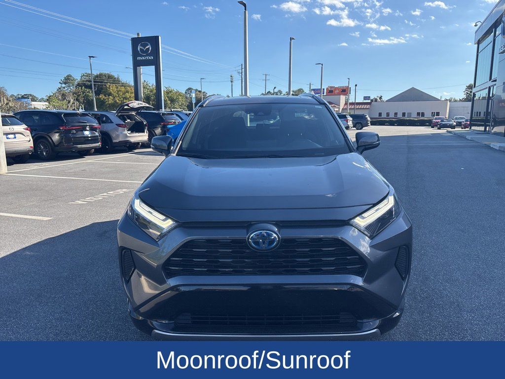 2023 Toyota RAV4 Hybrid SE