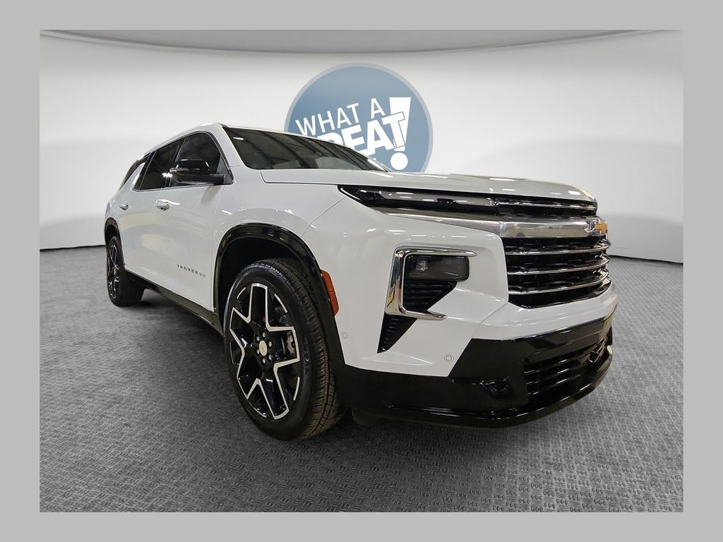 Polar White 2026 Chevrolet Traverse SUV / Crossover Four-Wheel Drive 8-Speed Automatic