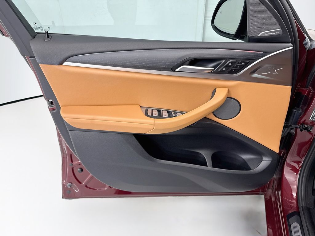 Thumbnail: 2024 BMW X3 - 23