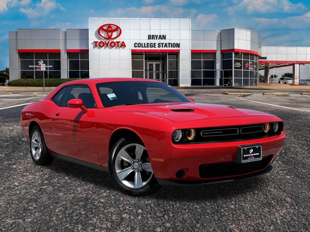 2023 Dodge Challenger SXT photo