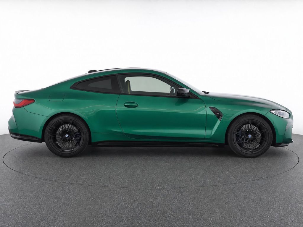 Thumbnail: 2024 BMW M4 - 2