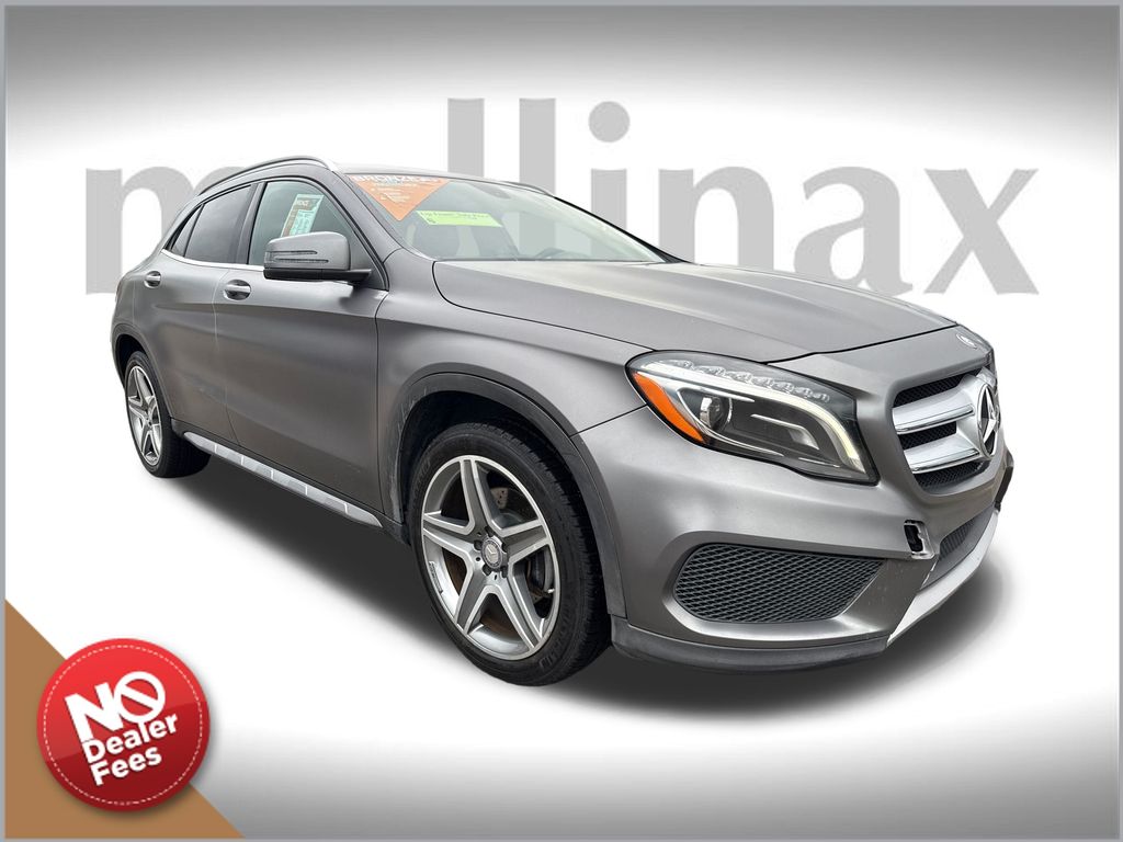 2015 Mercedes-Benz GLA-Class GLA250's photo