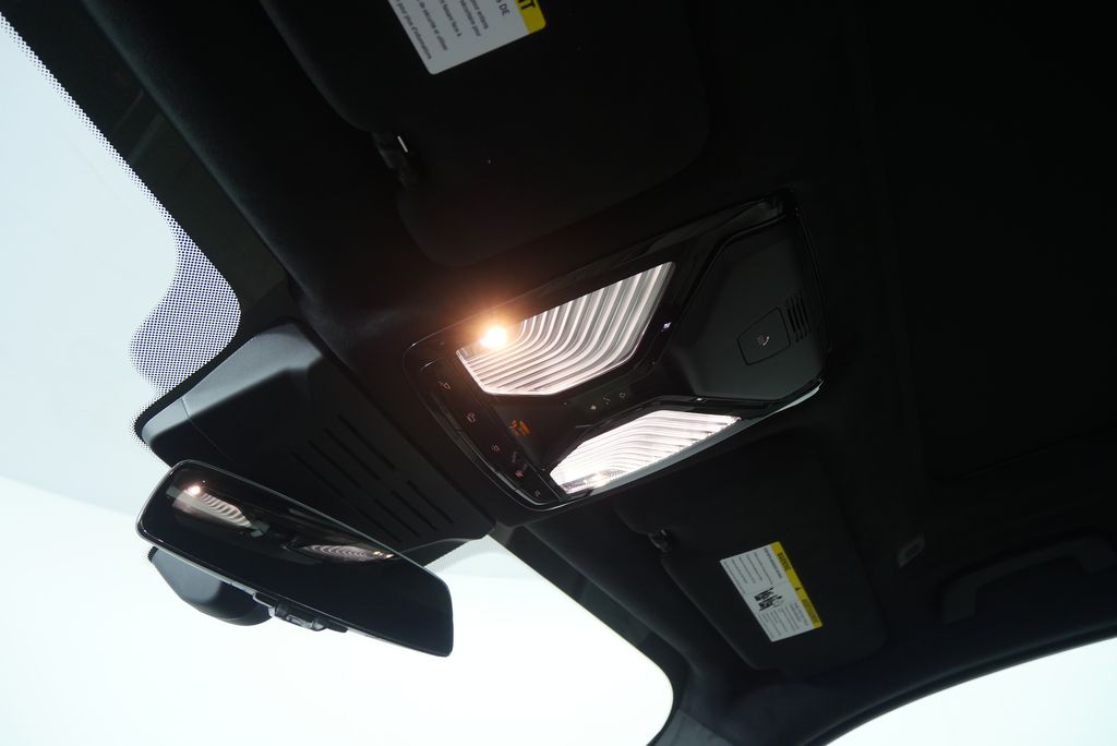 Thumbnail: 2026 BMW X7 - 22