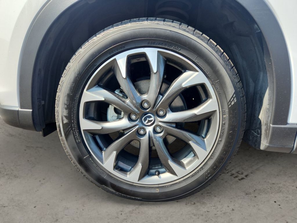 Used 2016 White Mazda Grand Touring image 9