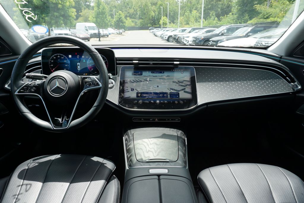Thumbnail: 2024 Mercedes-Benz E-Class - 25