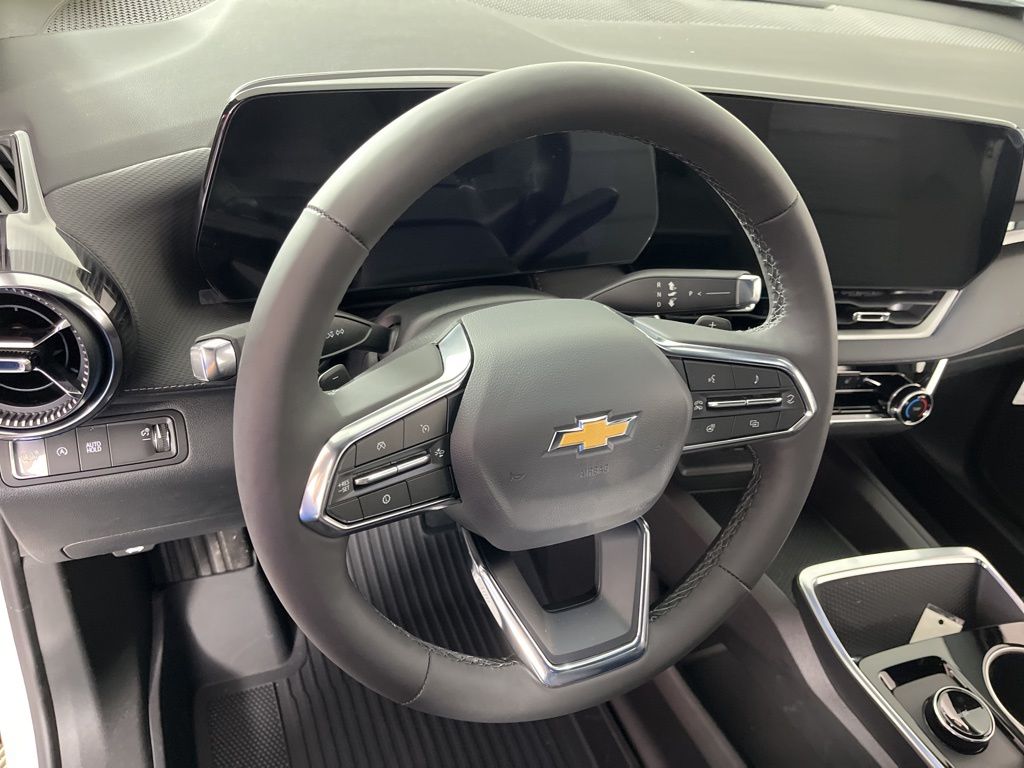 Thumbnail: 2026 Chevrolet Equinox - 24