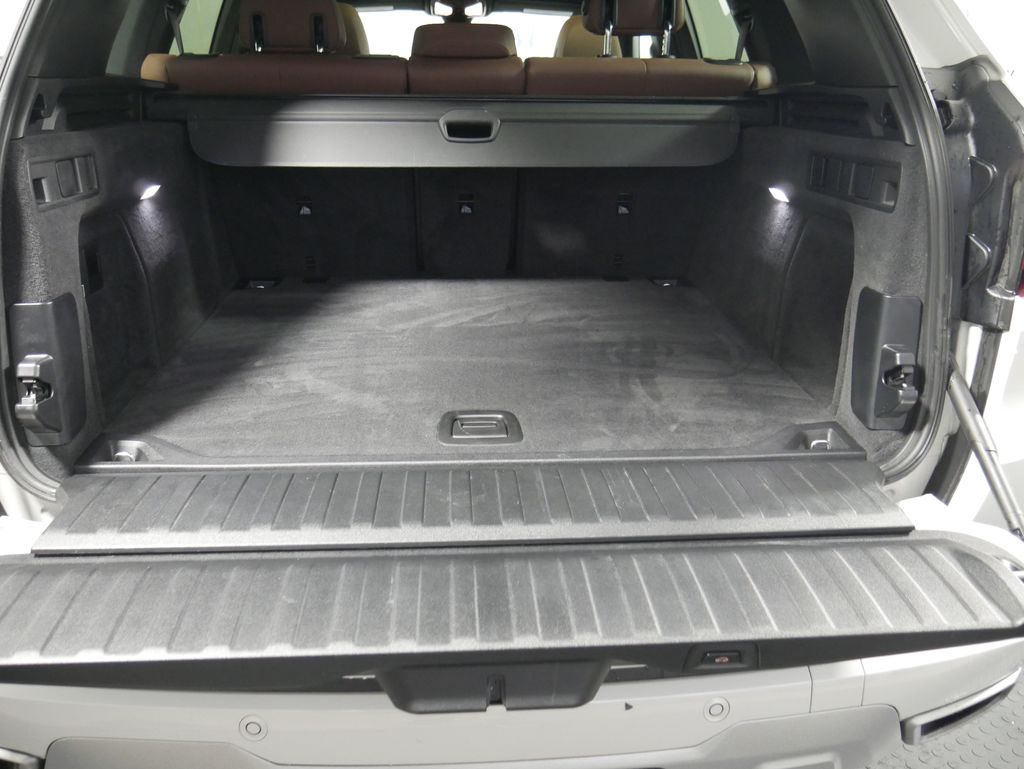 Thumbnail: 2020 BMW X5 - 11