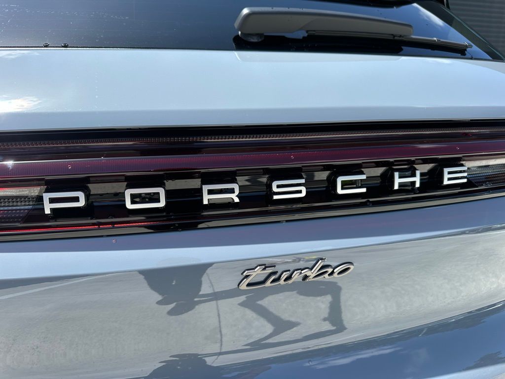 Thumbnail: 2025 Porsche Cayenne - 12