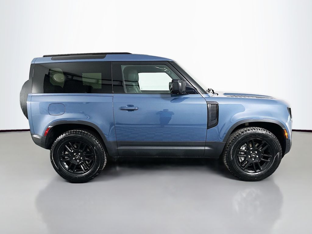 Thumbnail: 2023 Land Rover Defender - 5