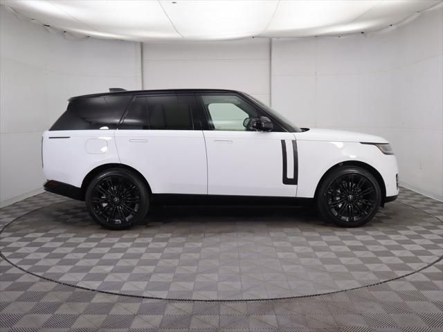 Thumbnail: 2025 Land Rover Range Rover - 4