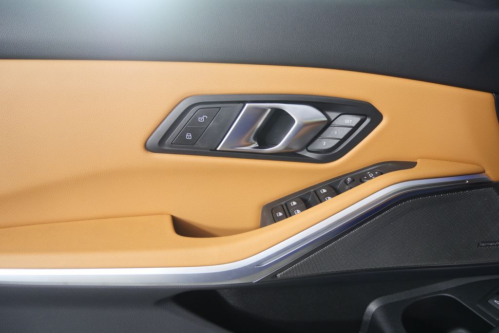 Thumbnail: 2026 BMW 3 Series - 8