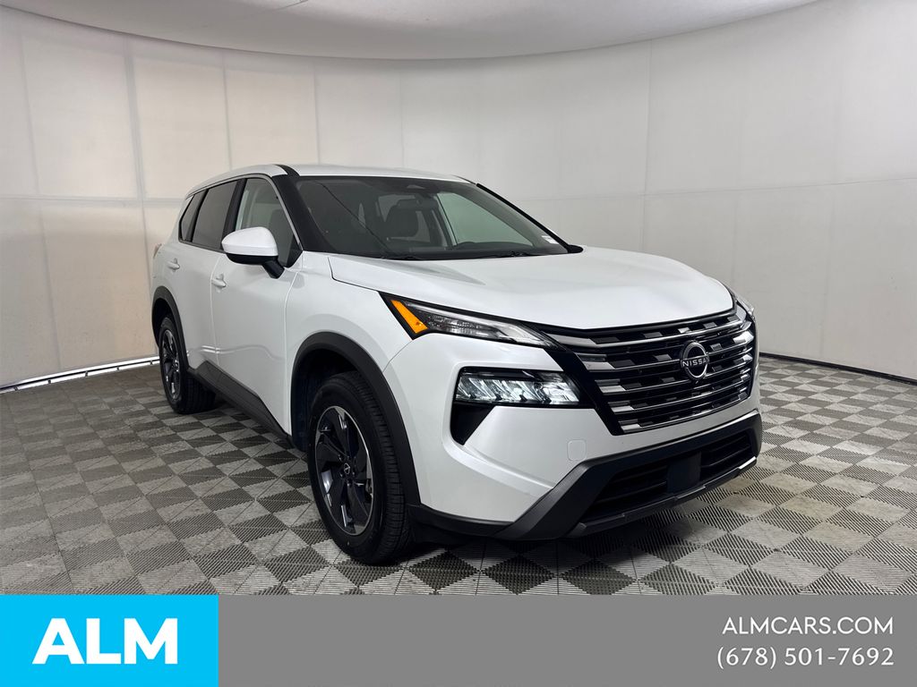 Used 2025 White Nissan SV image 4