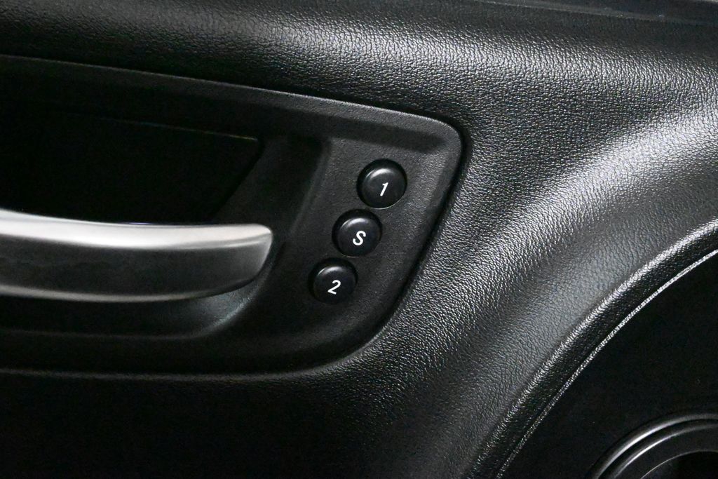 2020 Dodge Charger Scat Pack 32