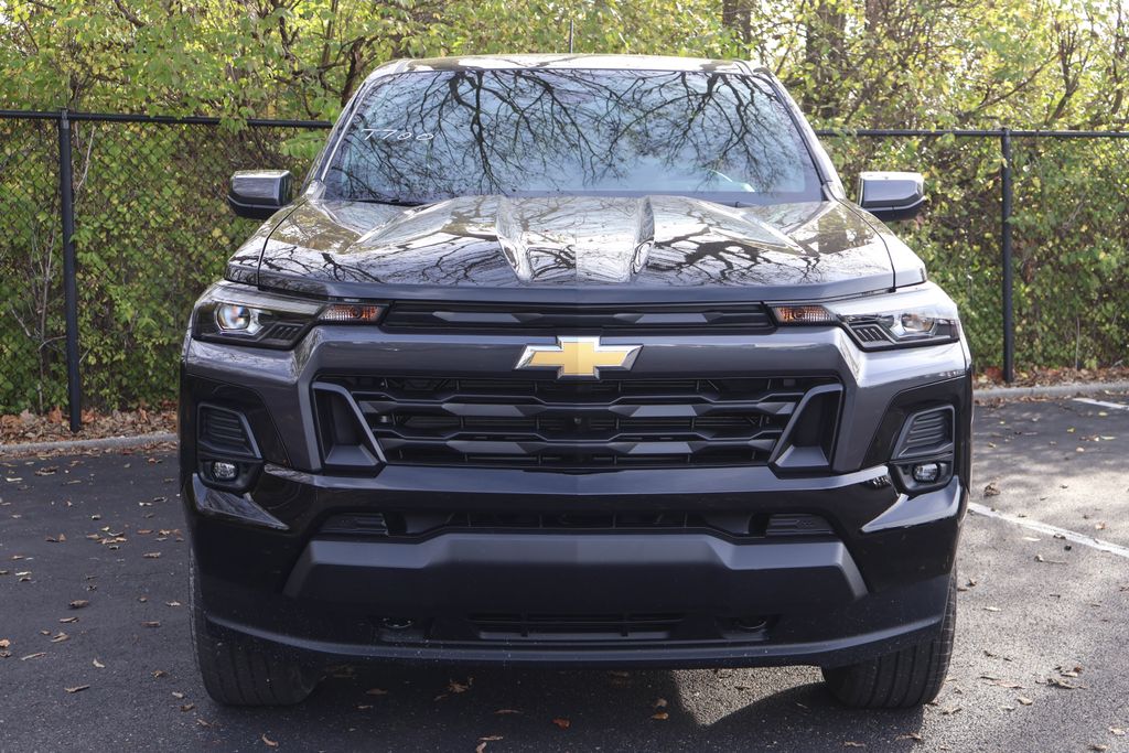 2024 Chevrolet Colorado LT 2