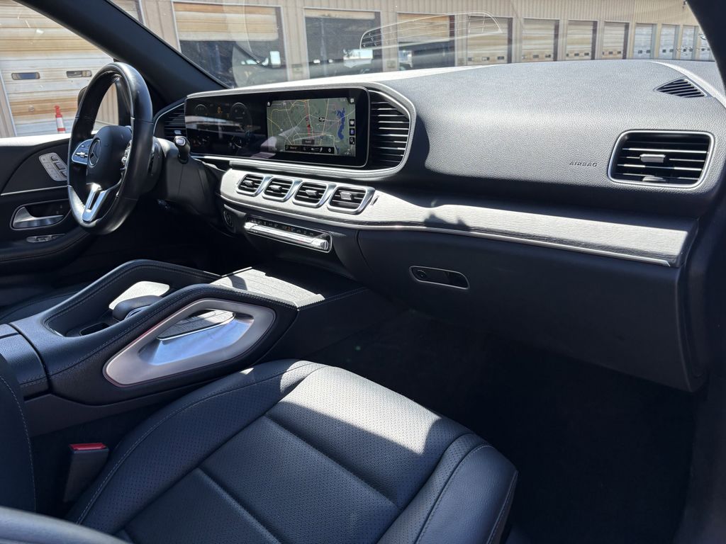 Used 2022 Obsidian Black Metallic Mercedes-Benz GLE 350 image 28