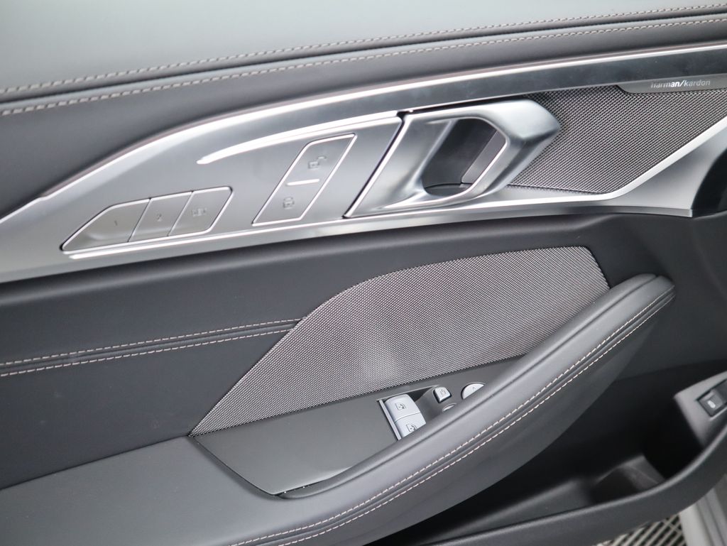 Thumbnail: 2026 BMW 8 Series - 24