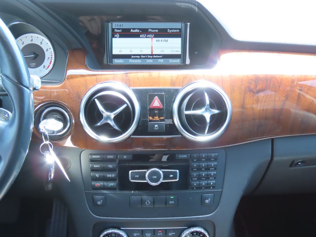 Thumbnail: 2015 Mercedes-Benz GLK - 8