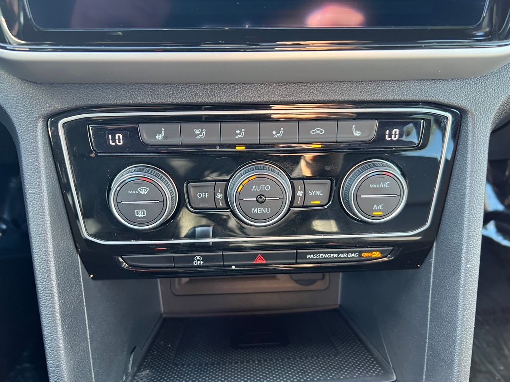 Thumbnail: 2022 Volkswagen Atlas - 26