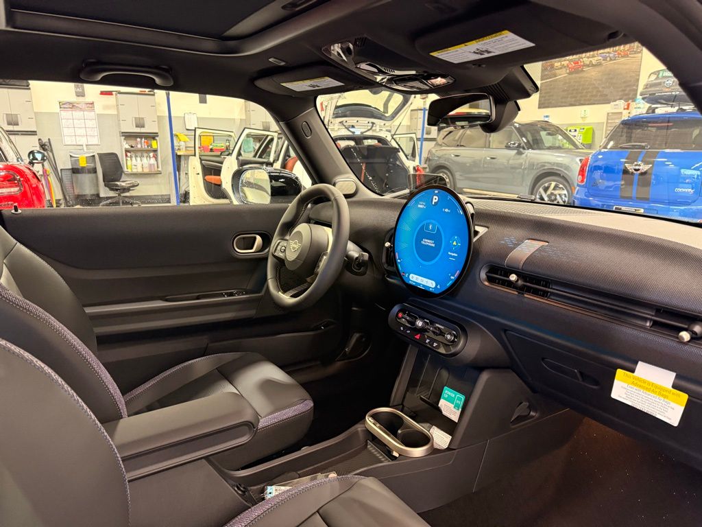 Thumbnail: 2026 MINI Cooper - 22