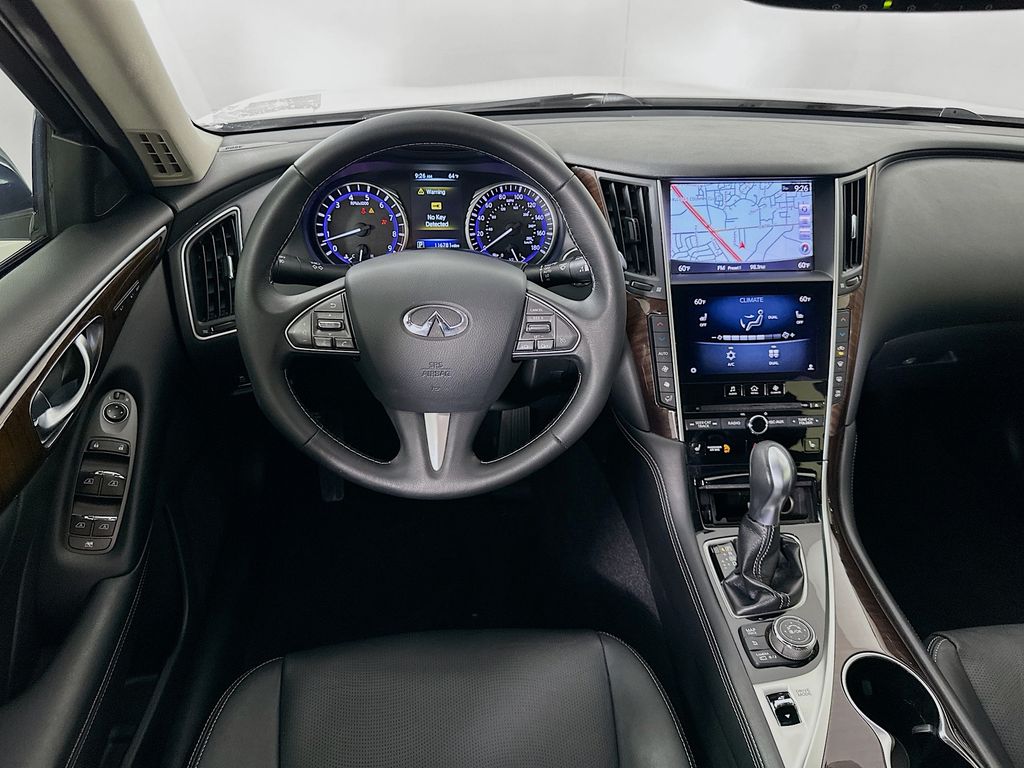 Thumbnail: 2015 INFINITI Q50 - 23