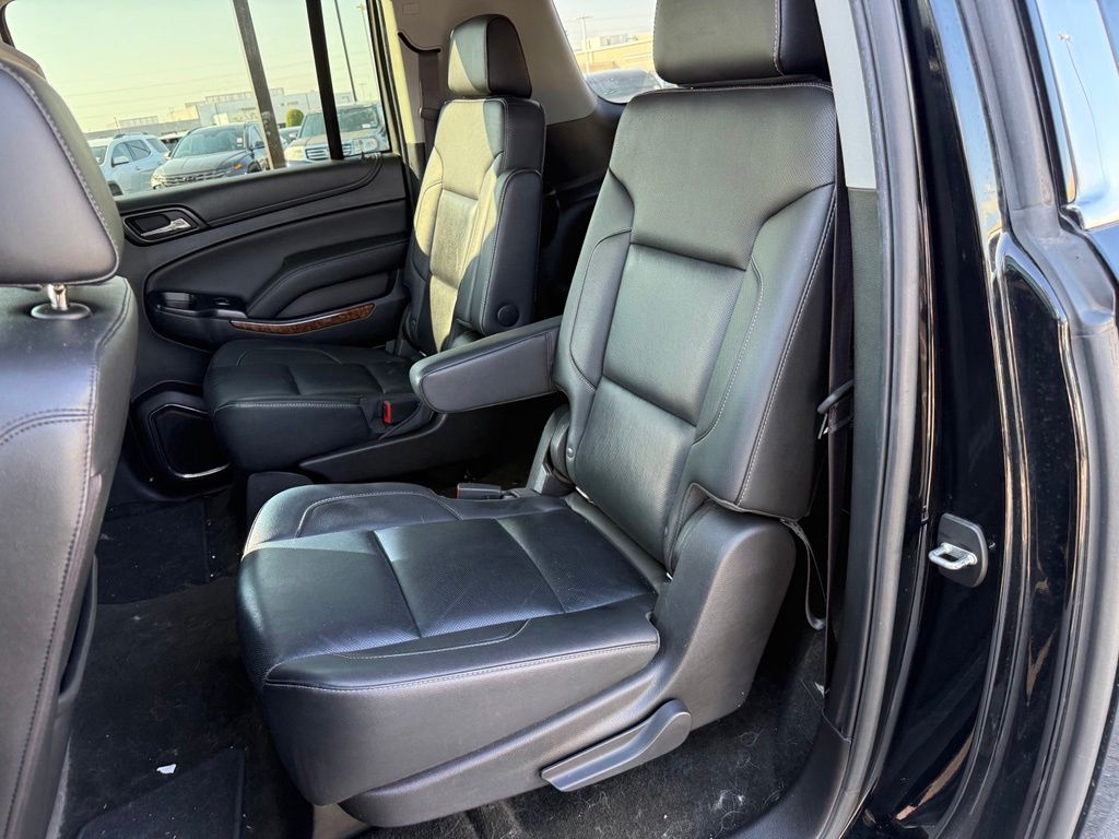 Thumbnail: 2017 Chevrolet Suburban - 10