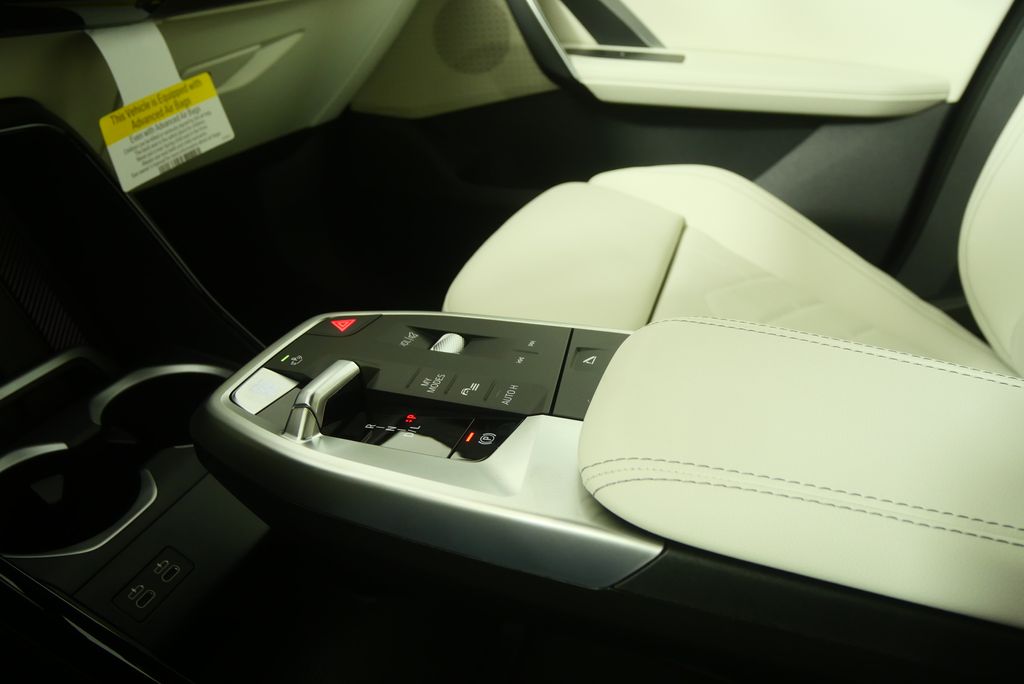 Thumbnail: 2026 BMW X1 - 22