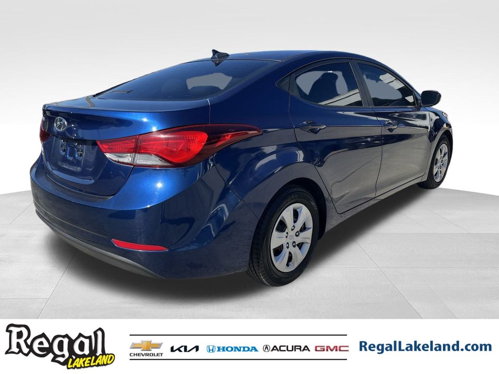 2016 Hyundai Elantra SE 4