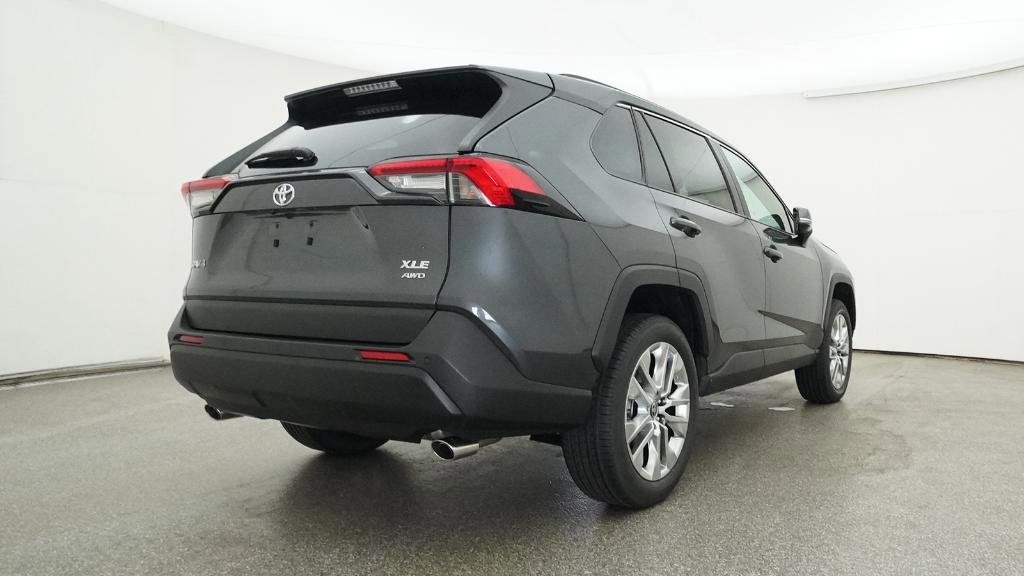 Thumbnail: 2025 Toyota RAV4 - 13