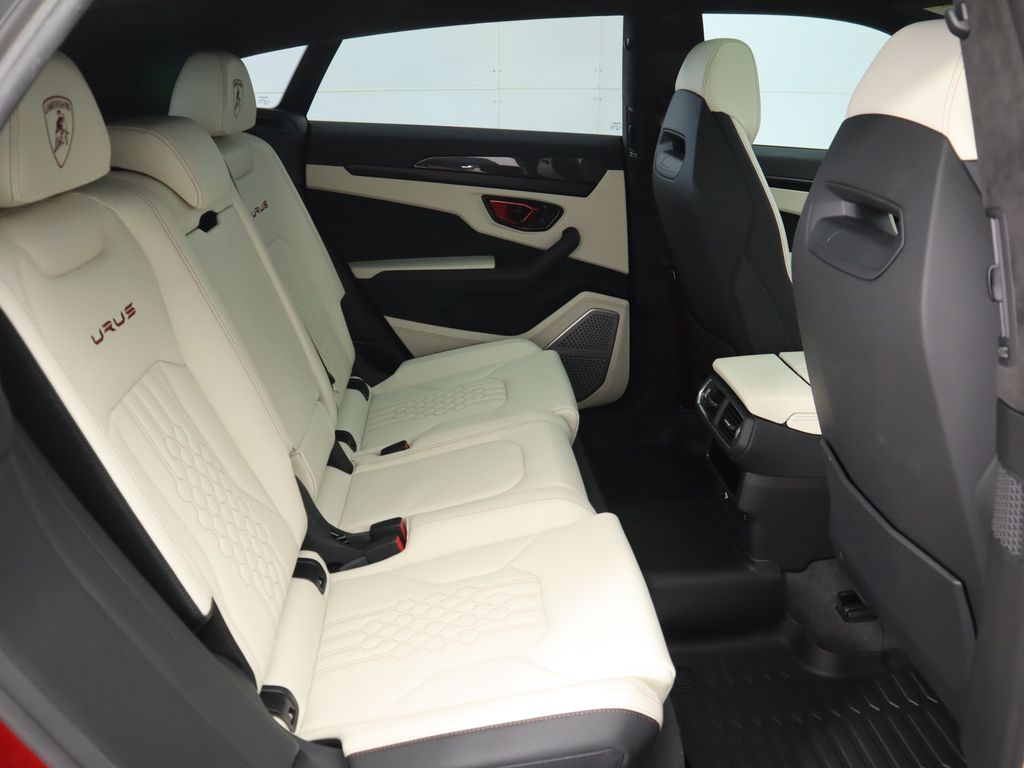 Thumbnail: 2024 Lamborghini Urus - 23