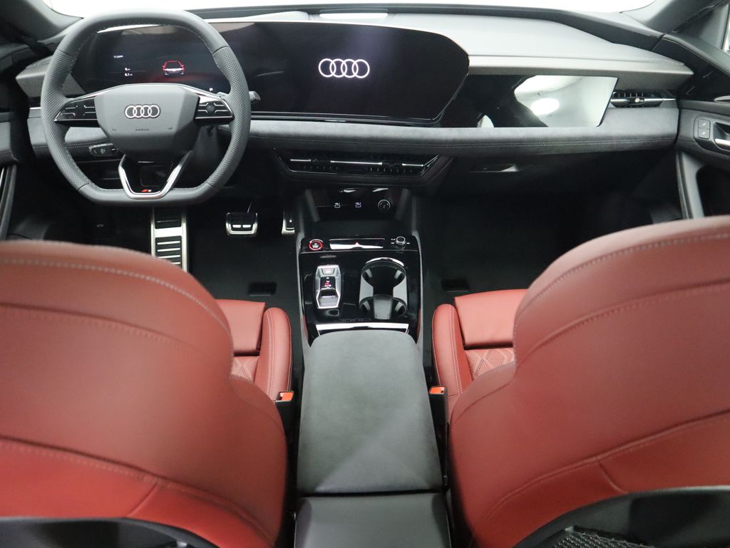 Thumbnail: 2025 Audi S6 - 14