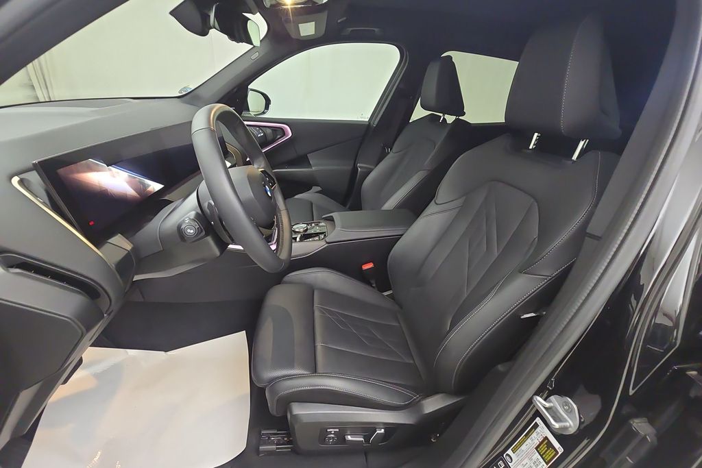 2025 BMW X3 30 - Photo 12