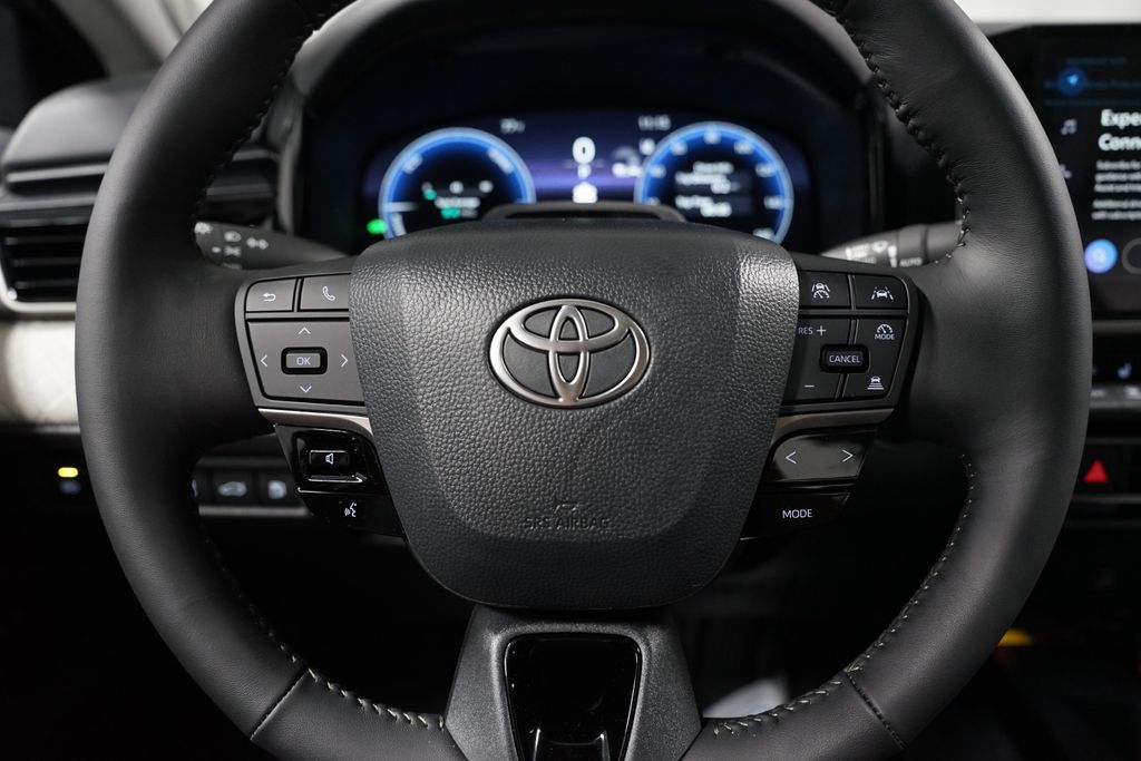 Thumbnail: 2026 Toyota Camry - 12