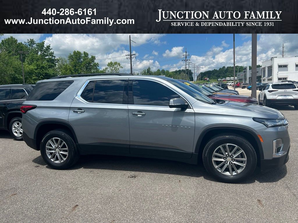 2023 Chevrolet Traverse LT Cloth AWD