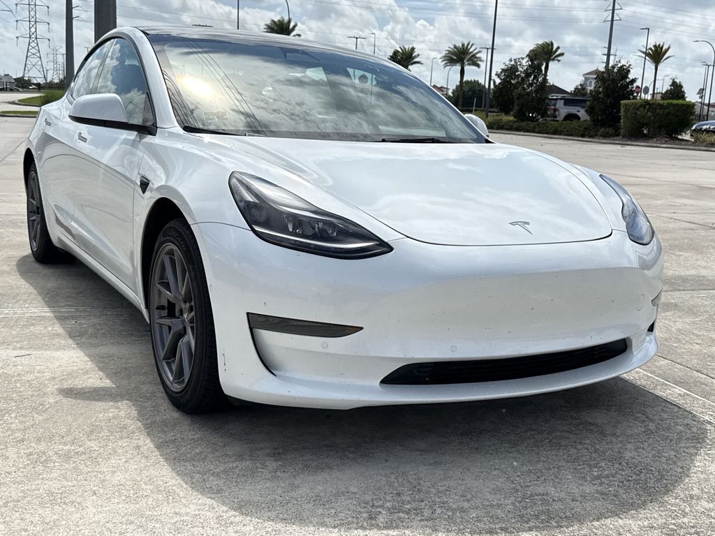 Thumbnail: 2022 Tesla Model 3 - 12