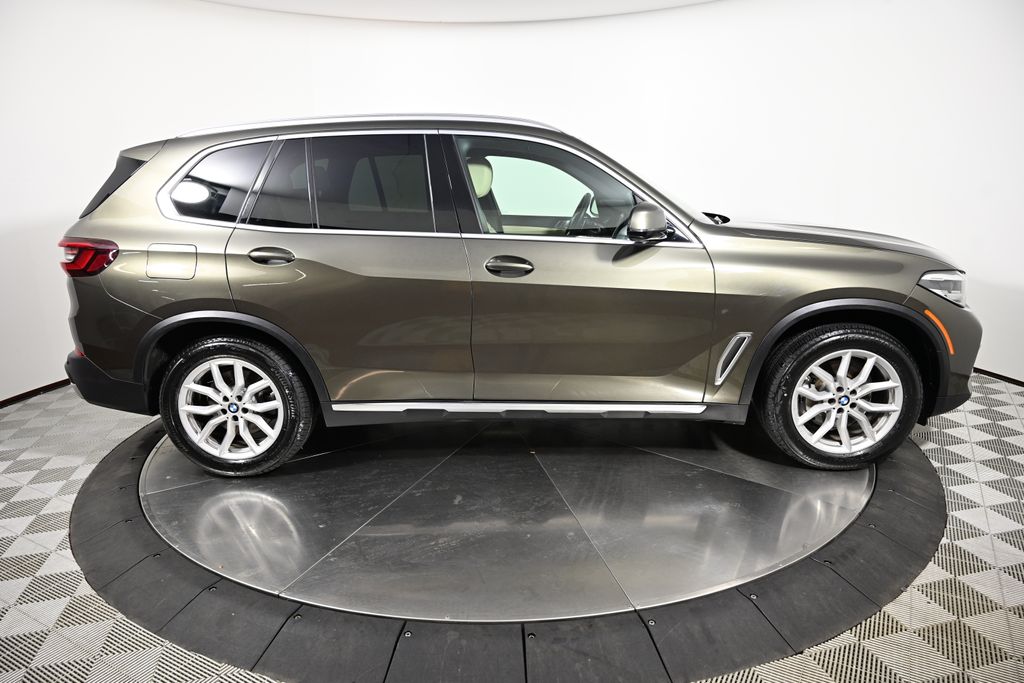 2022 BMW X5 xDrive40i 6