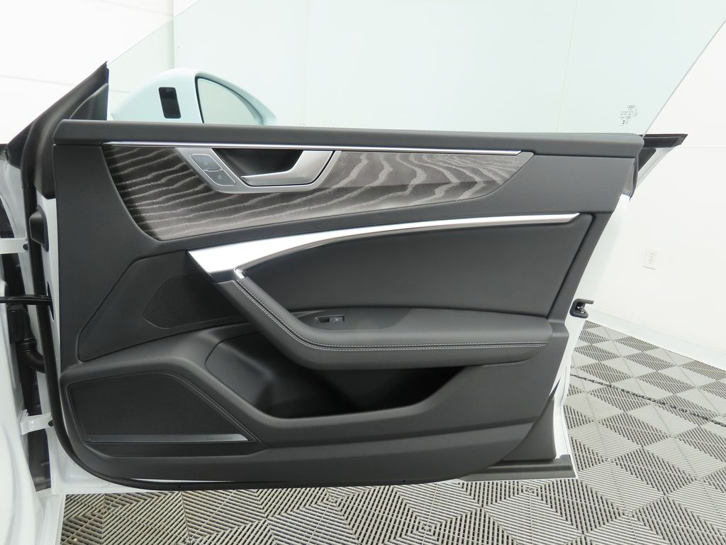 2025 Audi A7  27