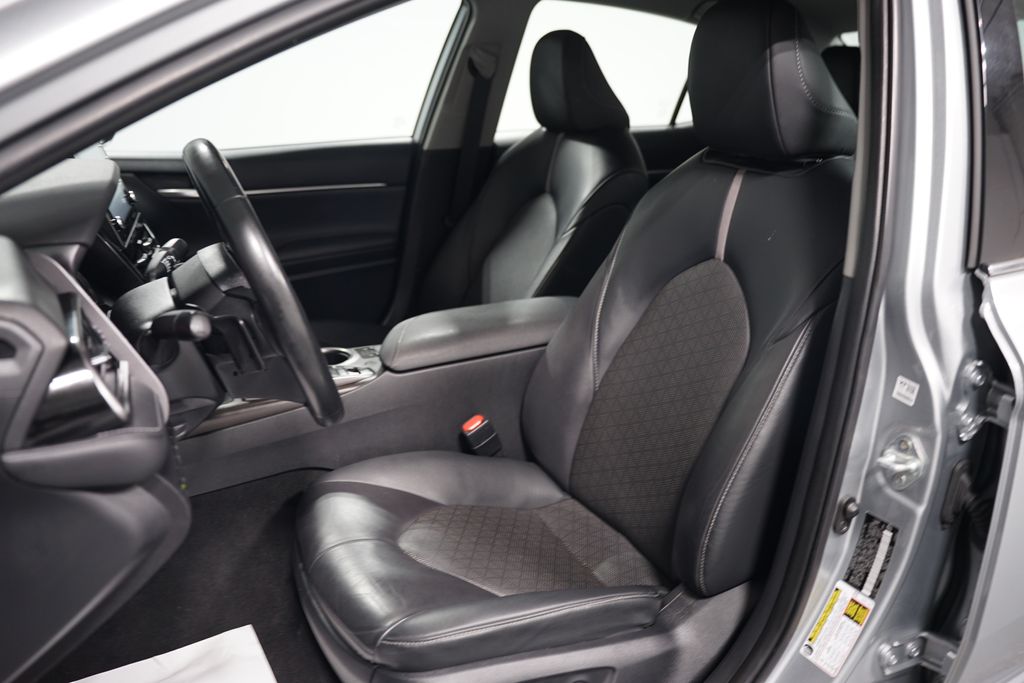 2023 Toyota Camry XSE 27