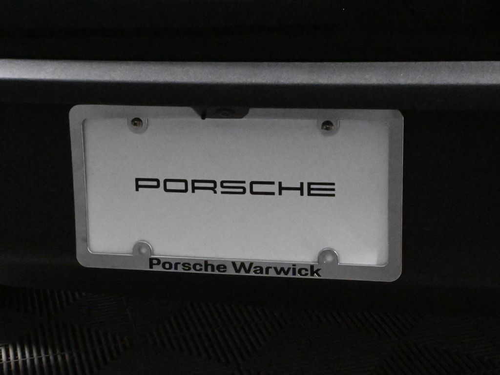 Thumbnail: 2025 Porsche Macan - 15