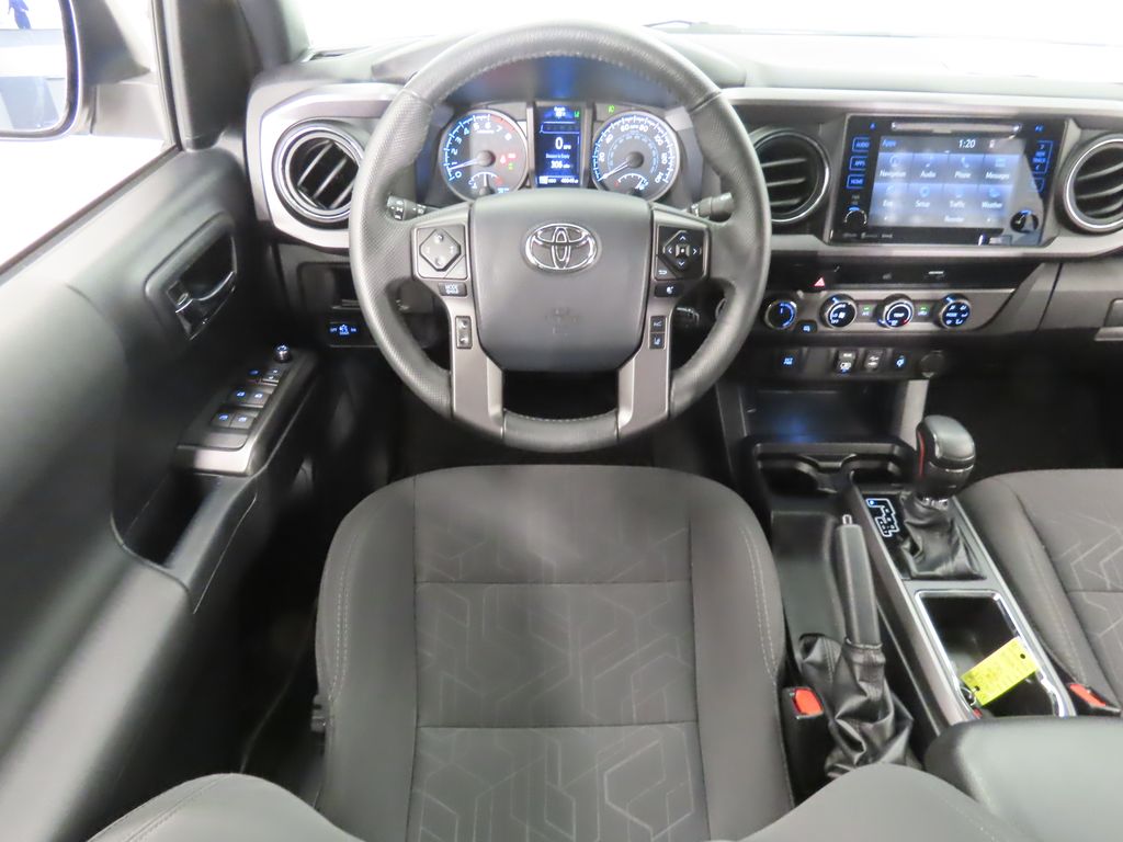 Thumbnail: 2018 Toyota Tacoma - 16