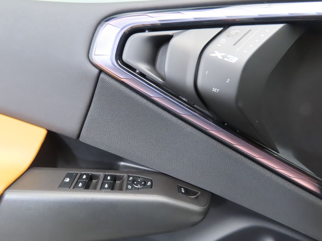 Thumbnail: 2025 BMW X3 - 22