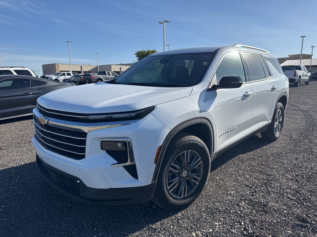 2025 Chevrolet Traverse LT FWD