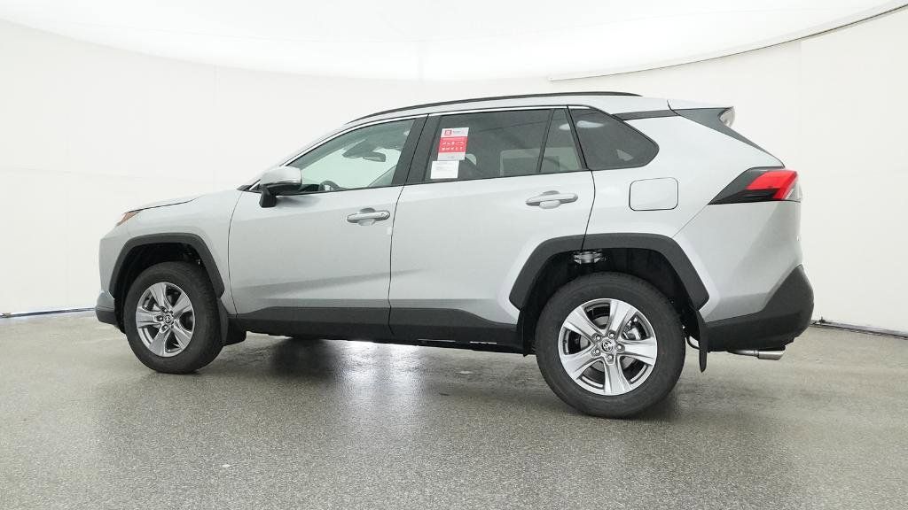 Thumbnail: 2025 Toyota RAV4 - 8