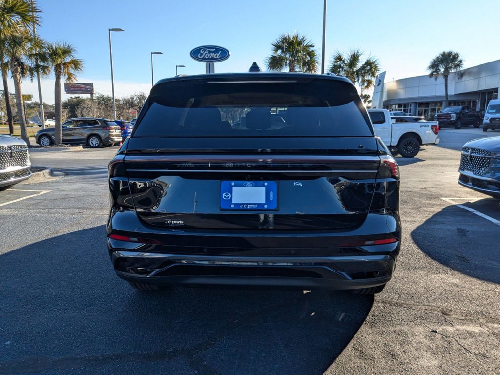 2025 Lincoln Nautilus Hybrid Reserve
