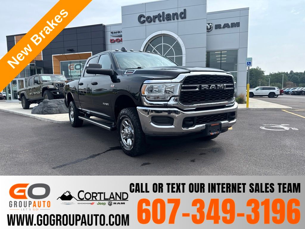 Diamond Black Crystal Pearlcoat 2020 RAM 2500 Pickup Truck Four-Wheel Drive 8-Speed Automatic